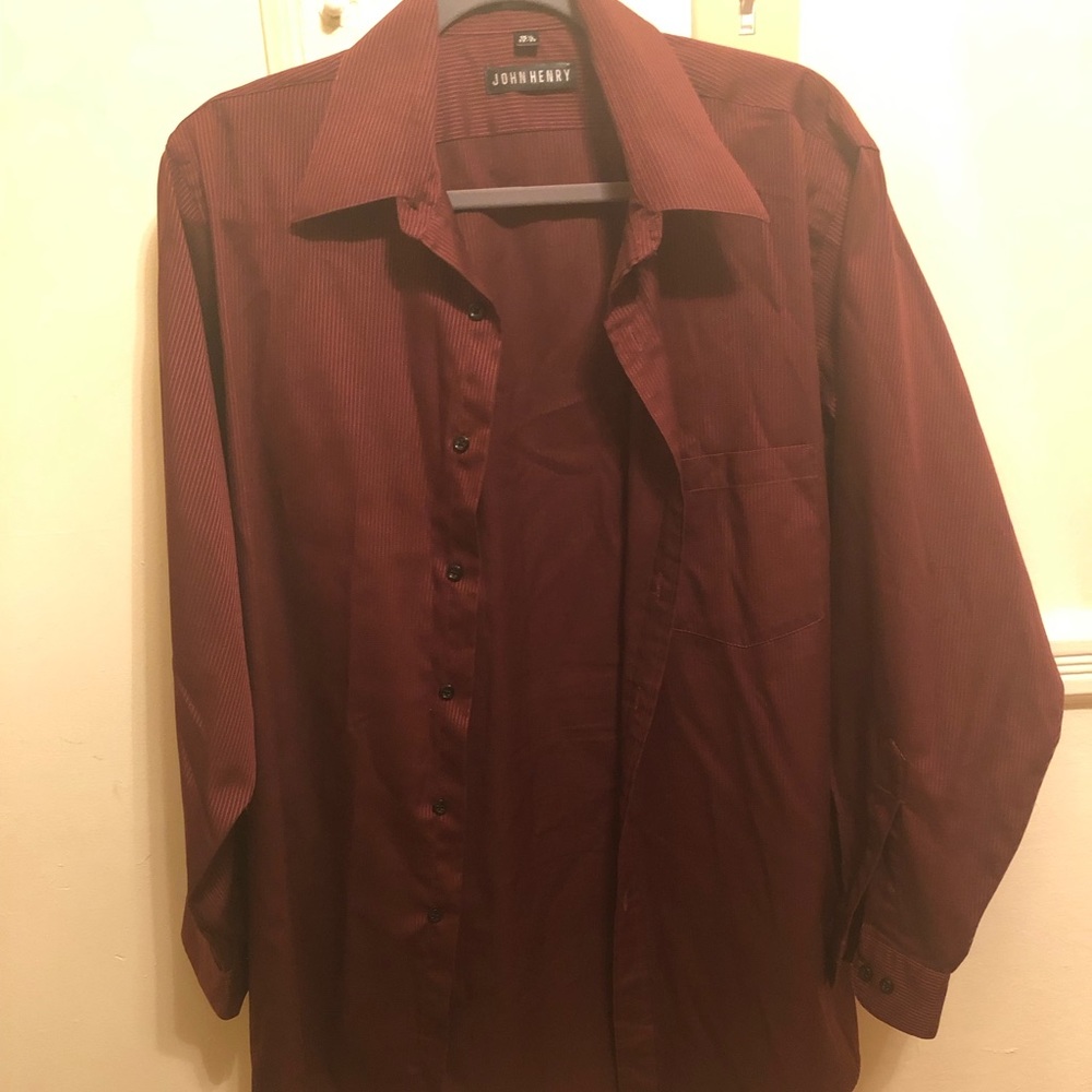 Men’s button down dress shirt